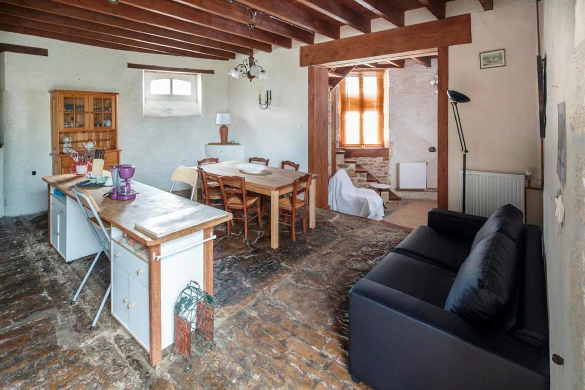 Holiday home La Brijopa Bazoges-en-Pareds Habitación foto